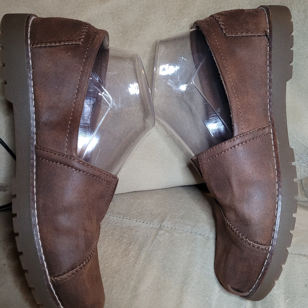 BOBs with Skechers Brown suede Loafers 8.5. With Memory Foam.